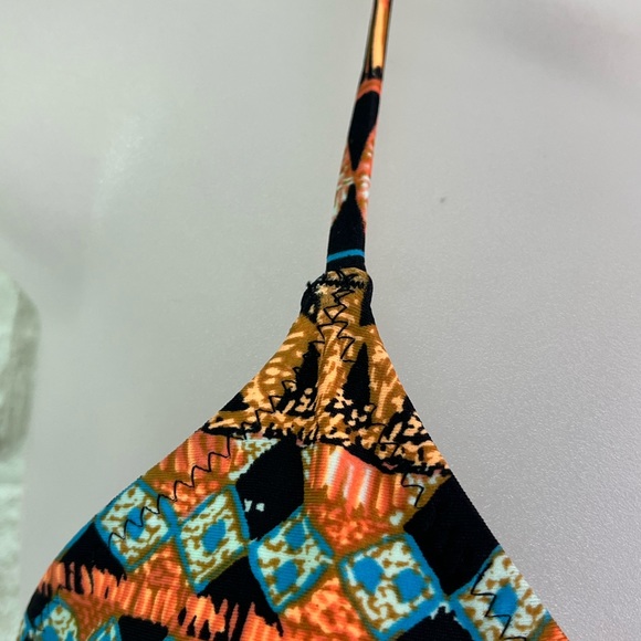 Volcom Reversible String Bikini Swimsuit Top - Picture 5 of 10